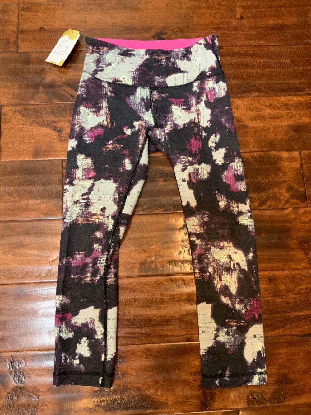 Lululemon Wunder Under Crop Kara Blossom Yoga Leggings, Size 4